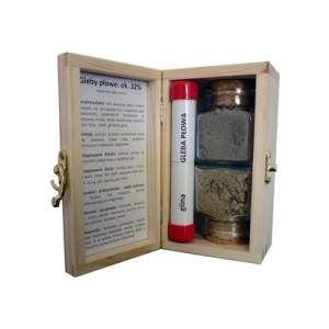 Gleba płowa ze skałą macierzystą - próbki naturalne