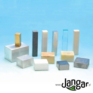 Zestaw 14 bloków różnych materiałów-ciał stałych